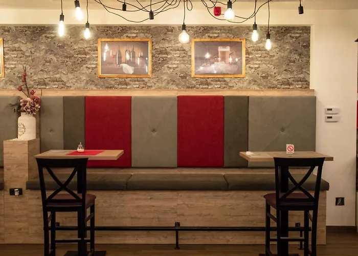 P20 Milmari, Deluxe Studio,